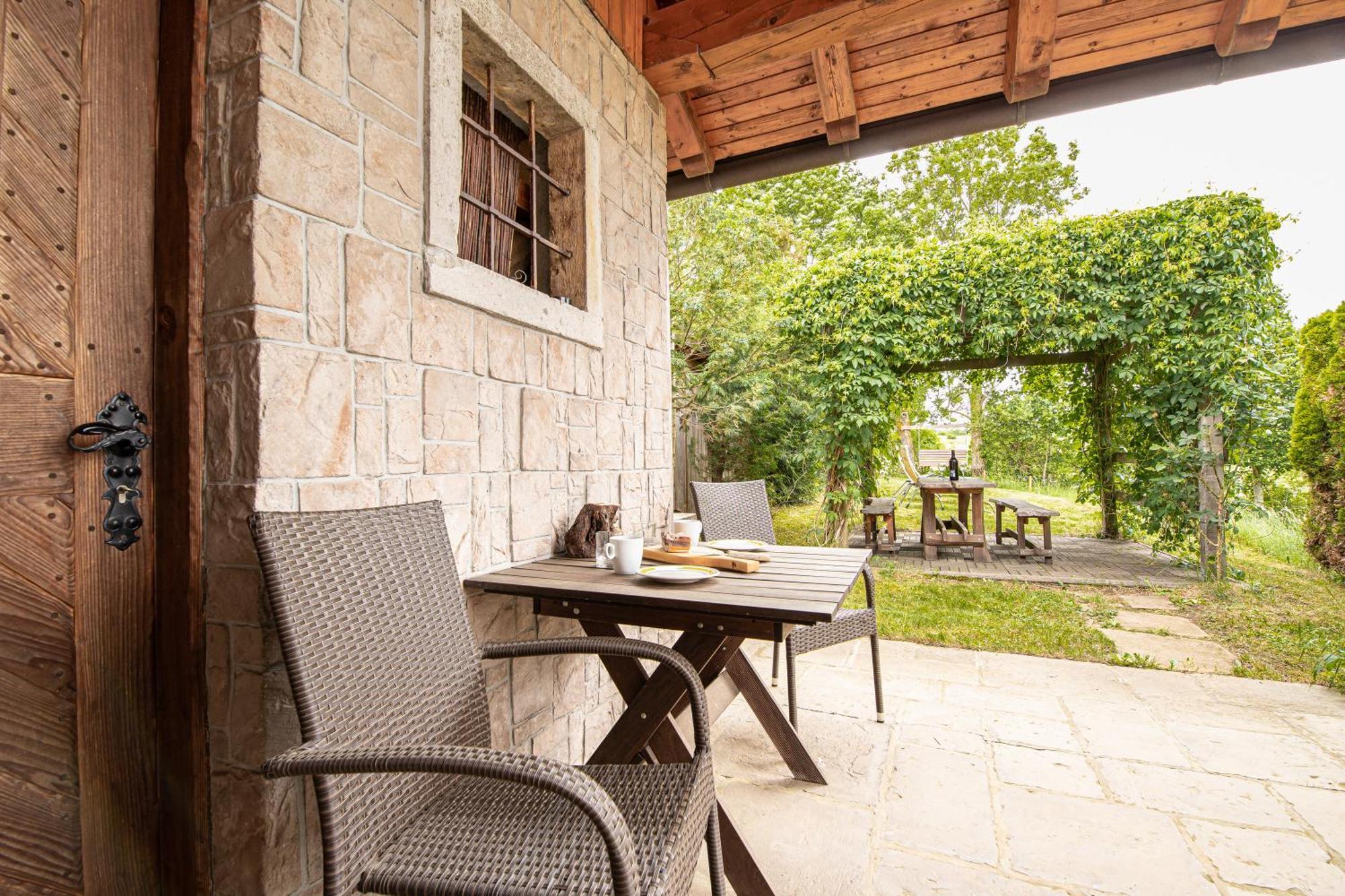 House Na Meji With Sauna - Happy Rentals Pivka Εξωτερικό φωτογραφία