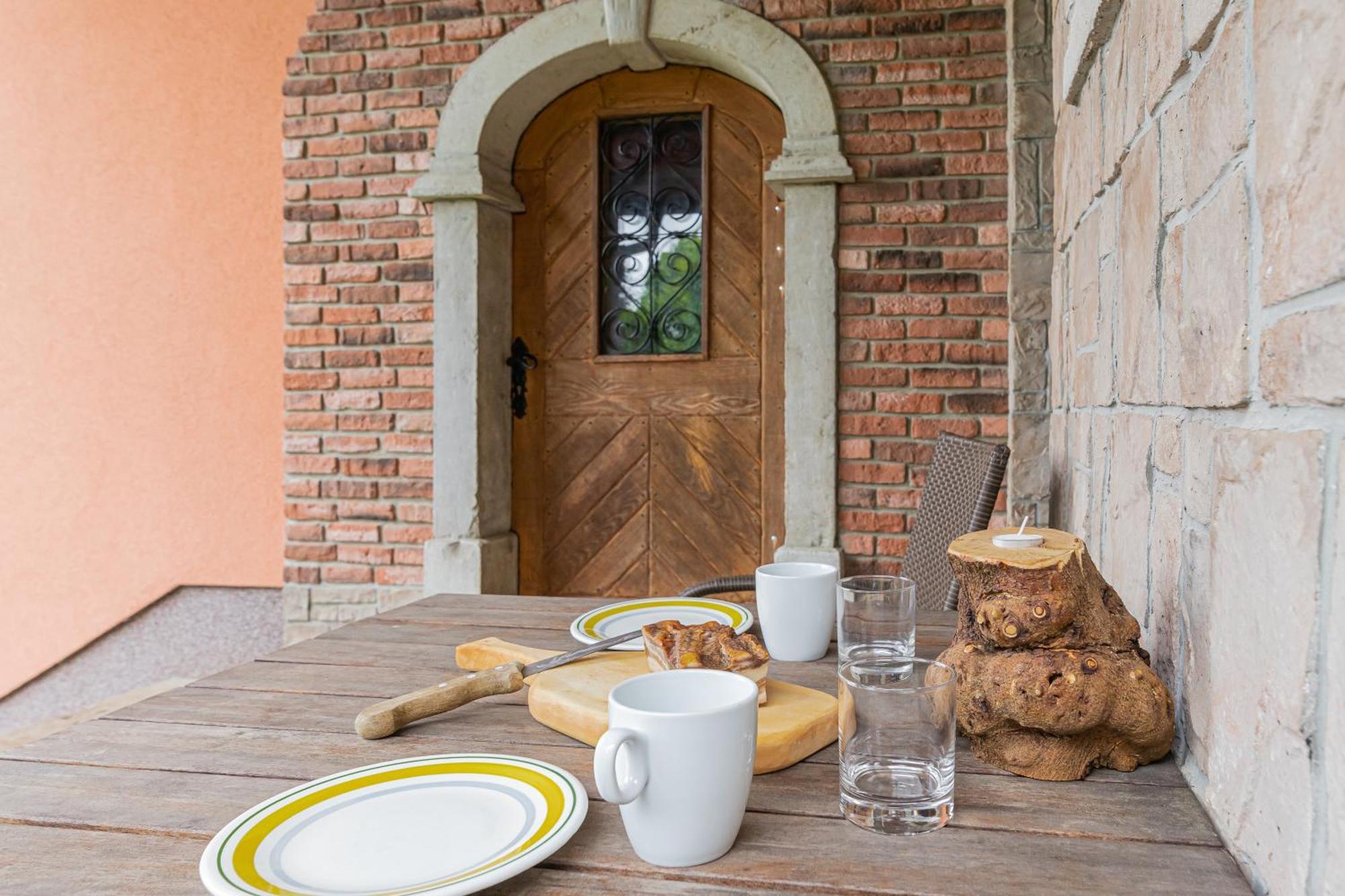 House Na Meji With Sauna - Happy Rentals Pivka Εξωτερικό φωτογραφία
