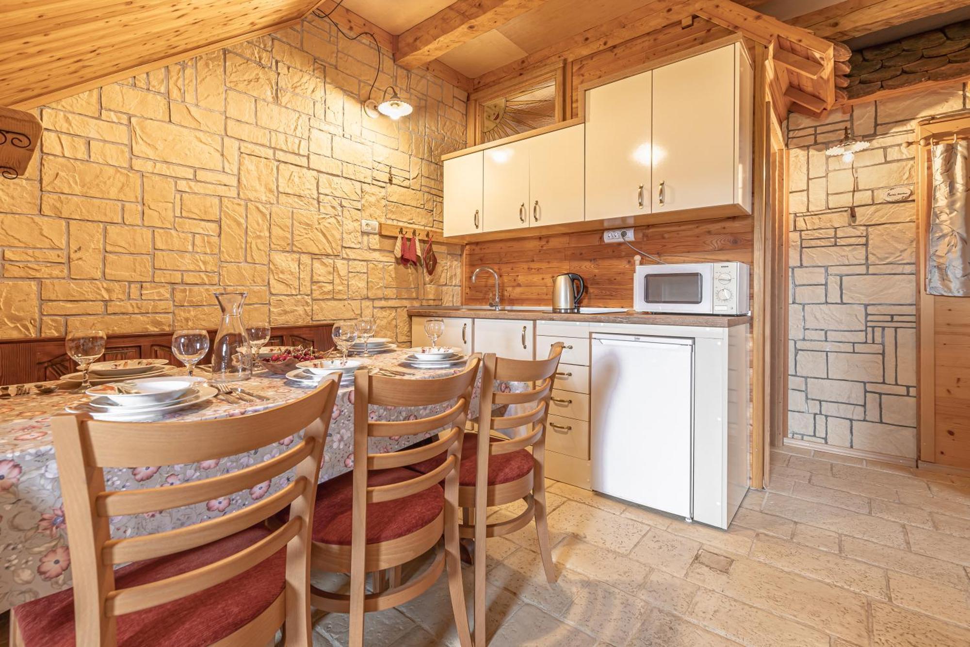House Na Meji With Sauna - Happy Rentals Pivka Εξωτερικό φωτογραφία